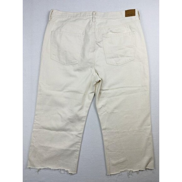 AMERICAN EAGLE Womens Jeans Size 18 Short Wide Leg Crop Cream Button Fly - Picture 2 of 11